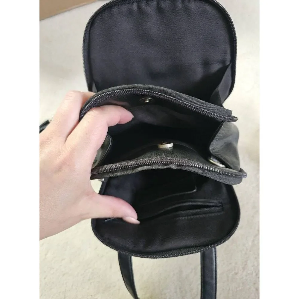 #70 Kenneth Cole Reaction crossbody pouch, black - Picture 4 of 7